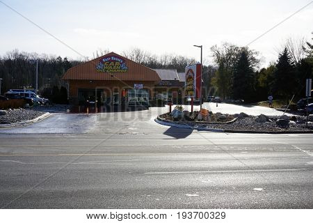 BAY VIEW, MICHIGAN / UNITED STATES - NOVEMBER 26, 2016: One may have one's car washed and oil changed at Fast Eddy's.