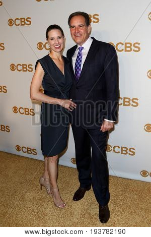 Sportscaster Jim Nantz (R) and wife Courtney Richards attend the 2015 CBS Upfront at The Tent at Lincoln Center on May 13, 2015 in New York City.