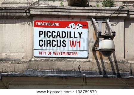 Piccadilly Circus