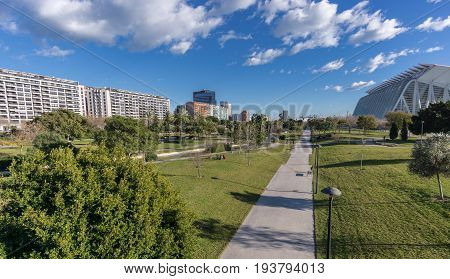 Turia River gardens Jardin del Turia, leisure and sport area. Pedestrian walk way. Valencia, Spain