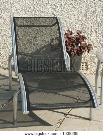 moderne Siver und schwarz liegen für Garten