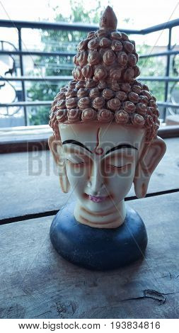 buddha head statue & Lord of Buddha statue background
