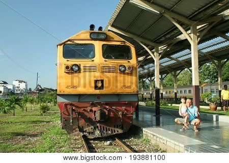Gea Locomotive No4545 For Train No52