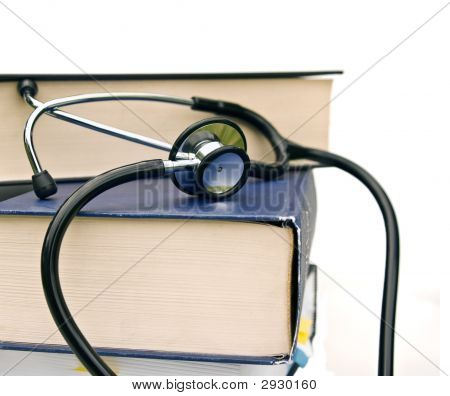 Libri e stetoscopio