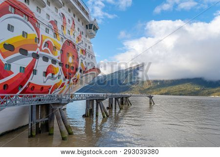Skagway, Alaska - September 28 2017: Norwegian (ncl) Sun Cruise Ship Docked In The Port Of Skagway, 