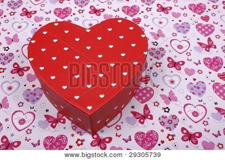 Caja de regalo en forma de corazón