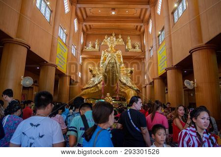 31 March 2019 At Nakorn Prathom Thailand People Are Travel At Wat Rai Tang Thong In Nakhon Pathom Pr