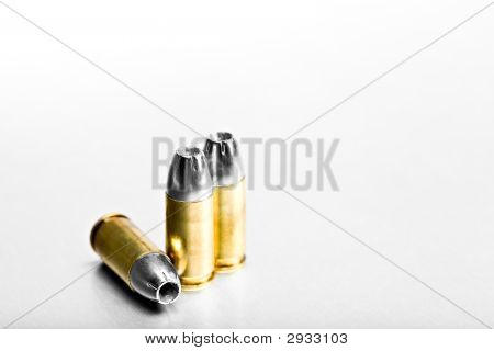 닦 았 금속 총알