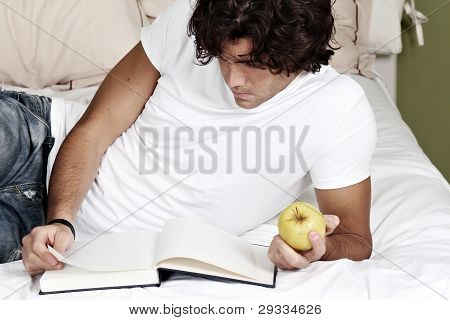 Libro e Snack
