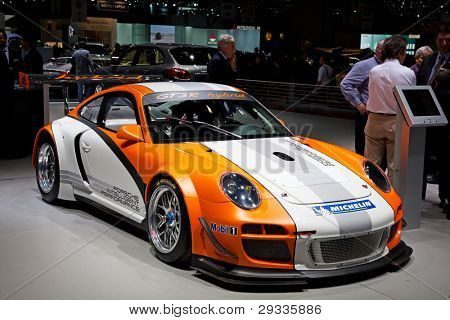 Genève - 8 marts: The Porsche 918 RSR udstillet på 81 International Motor Show Palexpo-Genève