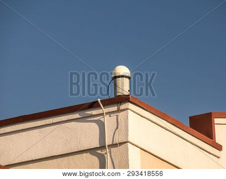 Satellite Surveying Equipment, Fixed Gps Base Station