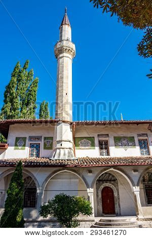 Bakhchysaray, Crimea - September 2014: The Khan Palace Or Hansaray Is Bakhchysarai, Crimea. Historic
