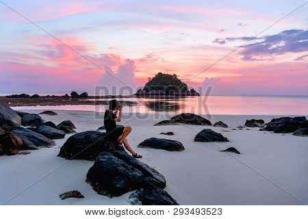Photographer With Beautiful Sunrise On Koh Lipe Beach Thailand ,summer Vacation
