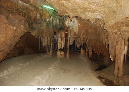 Stalagmity