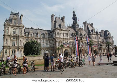 Paris, France - August 27,2017: Beautiful Hôtel De Ville Town Hall In The Blue Sky