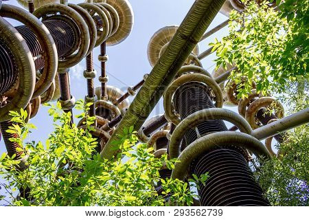 The Experimental Science Setup Cascade Transformers, Technology