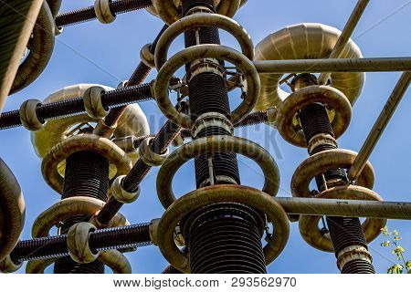 The Experimental Science Setup Cascade Transformers, Technology