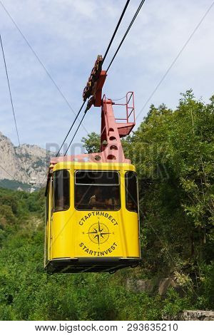 Mishor, Yalta, Crimea, Russia - September 14, 2018: People Go By Cable Car To The Top Of Ai-petri. T