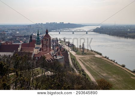 Grudziadz, Kujawsko-pomorskie / Poland - April, 5, 2019: The Old Castle Tower On The Vistula Hill. C