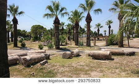 Ruins And Ruins Of The Ancient City, Hierapolis Near Pamukkale, Turkey.