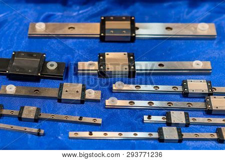 Close Up Many Size Of High Quality And Precision Linear Ball Bearing Guide Of Machine For Industrial