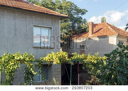 Chernomorets, Bulgaria - August 11, 2018: Typical Street Of Village Of Chernomorets, Burgas Region, 