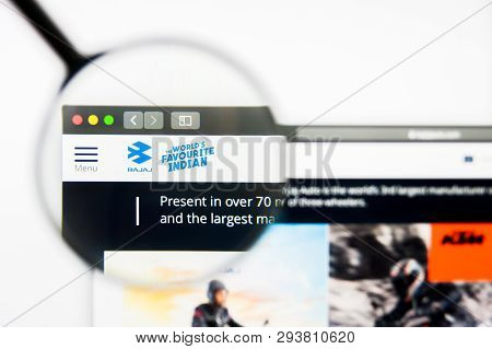 Los Angeles, California, Usa - 5 April 2019: Illustrative Editorial Of Bajaj Auto Website Homepage. 