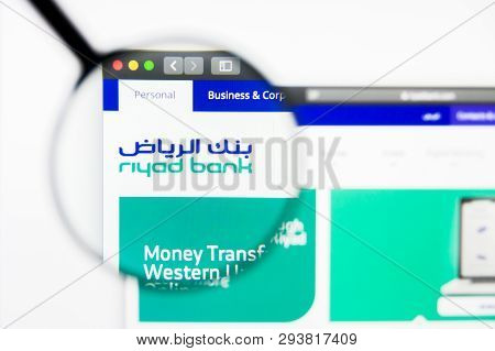 Los Angeles, California, Usa - 5 April 2019: Illustrative Editorial Of Riyad Bank Website Homepage. 