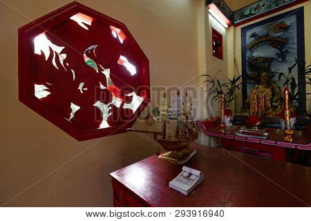 Ko Chang, Thailand - April 10, 2018: Chinese Buddist Temple In The North Area Of The Island - Hierog
