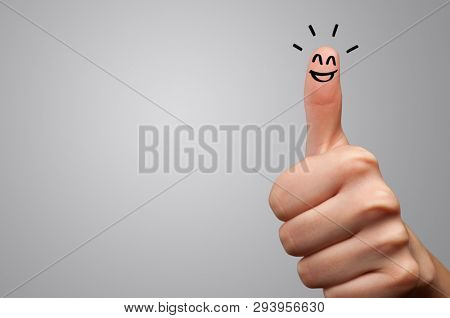 Waggish happy fingers with team building concept