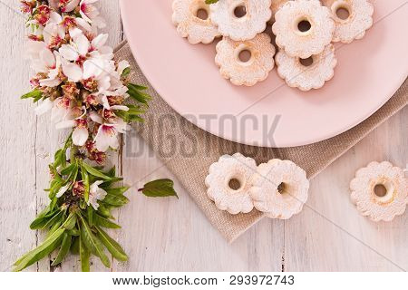 Canestrelli Biscuits With Mint On Pink Dish.