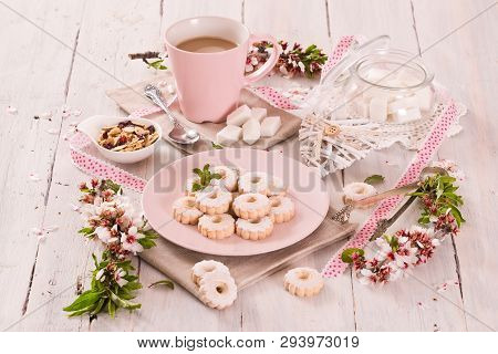 Canestrelli Biscuits With Mint On Pink Dish.