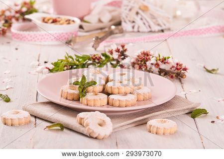 Canestrelli Biscuits With Mint On Pink Dish.