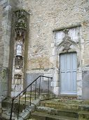 Dveře kostela a sochy, Francie