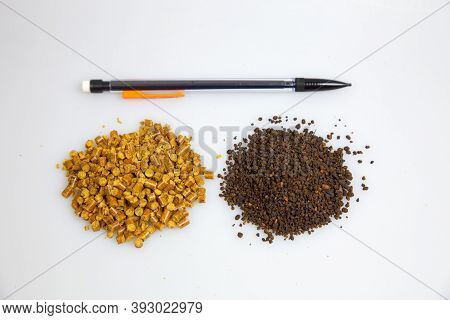 A Comparison Between A Pelletized Corn Gluten Meal Vs A Granulated Corn Gluten Meal (with Added Comp