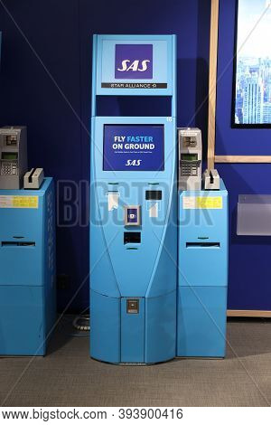 Gothenburg, Sweden - August 28, 2018: Self-service Check-in At Gothenburg Landvetter Airport In Swed