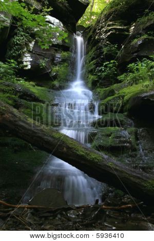 Bushnellsville Creek Falls