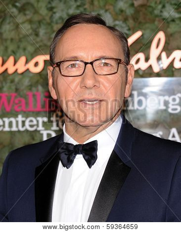 LOS ANGELES - OCT 17:  Kevin Spacey arrives to the Wallis Annenberg Center for the Performing Arts Gala  on October 17, 2013 in Beverly Hills, CA                