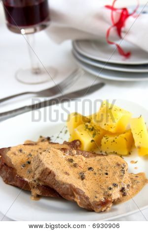 Ternera con salsa de pimienta