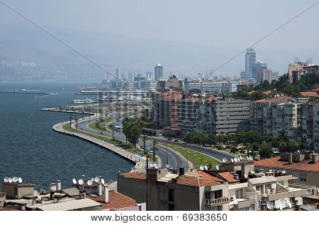 Izmir cityscape from historical elevator