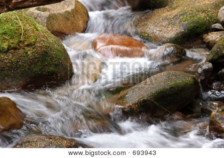 Water en rotsen