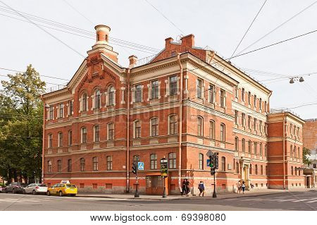 Doctor Assistants School (1885) In Saint Petersburg