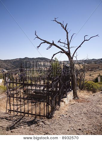 Vecchio cimitero occidentale