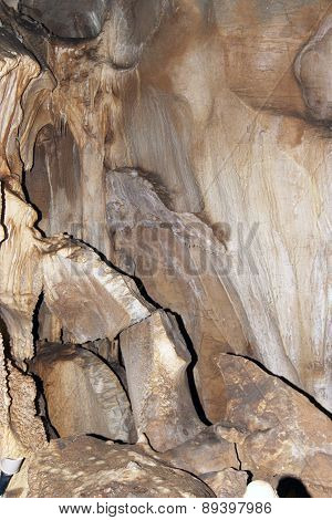 Javoricko Stalactite Cave