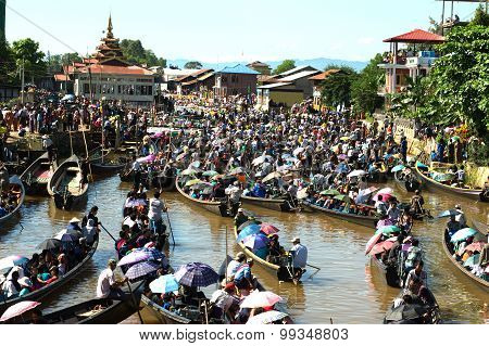 Traffic Jam In Phaung Daw Oo Pagoda Festival,Myanmar.