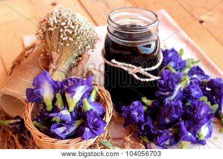 Anchan Flowering Water And Fresh Anchan Flowers Purple.