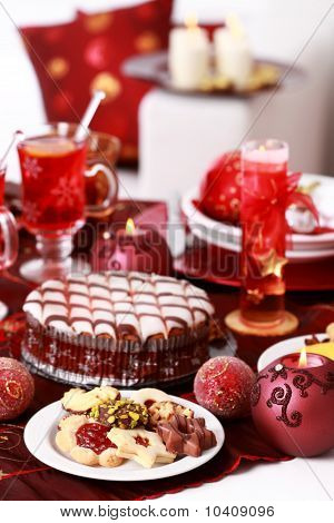 Biscotti di Natale con Marchpane torta e vino Punch