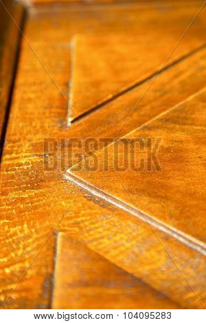 In The Mozzate Rusty Brass Brown Knocker A  Door Curch  Closed Wood
