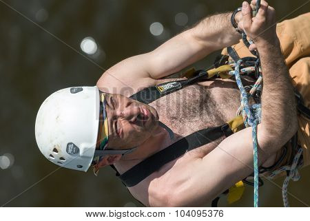 Extreme ropejumping