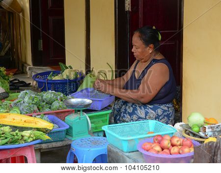 Burmese Women Selling Fresh Fruits At Bogyoke Market